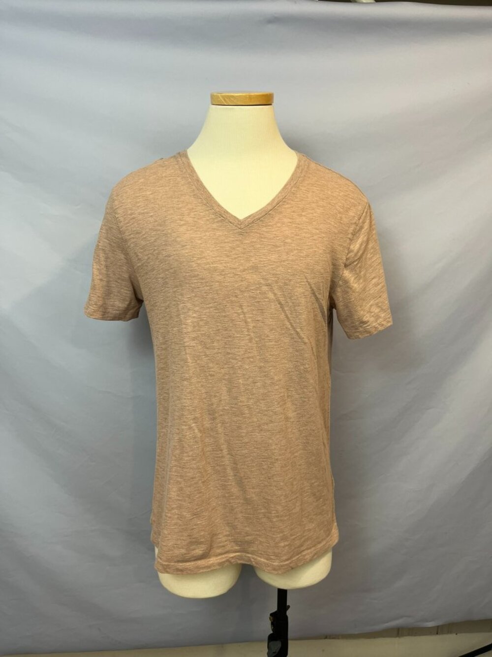 Old Navy Soft-Washed V-Neck T-Shirt Men’s L Tan/Beige Heather Short Sleeve Tee